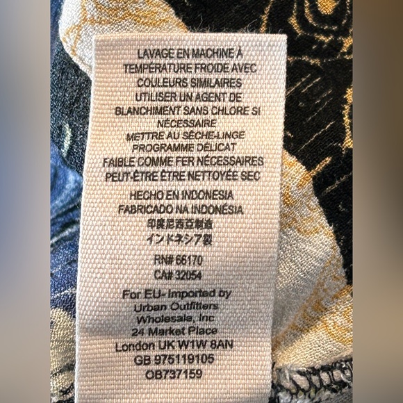 Free People Catch Me If You Can Tie Sleeve Blouse Size Small Flowy
Peasant Boho - Picture 8 of 9